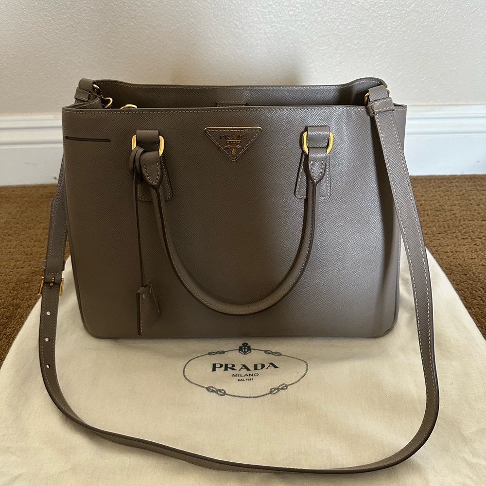 Prada Galleria Large Saffiano leather bag